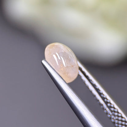 1.26ct Natural Yellowish White Cacbochon Sapphire Viet Nam. No treatment.