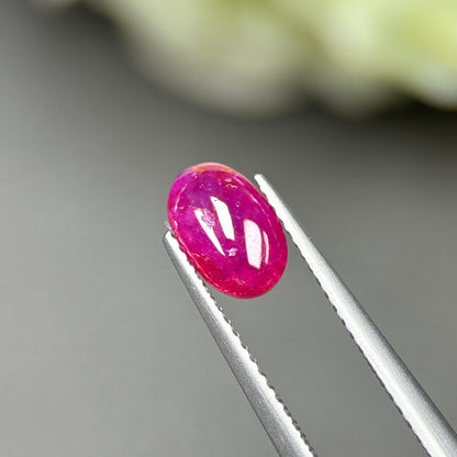 2.0ct Natural Ruby Cacbochon Viet Nam. No treatment Ruby Luc Yen.