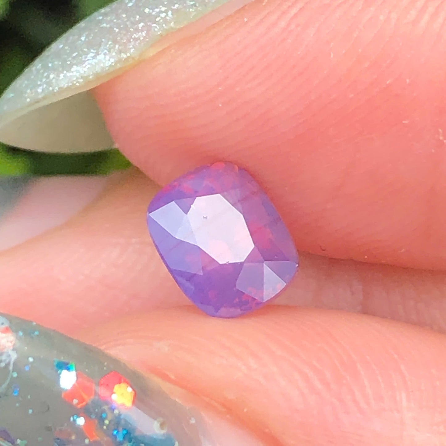 0,96ct Natural Pinkish Purple Milky Sapphire Vietnam. Cushion Shape. No Treatment Milky Sapphire Luc Yen.