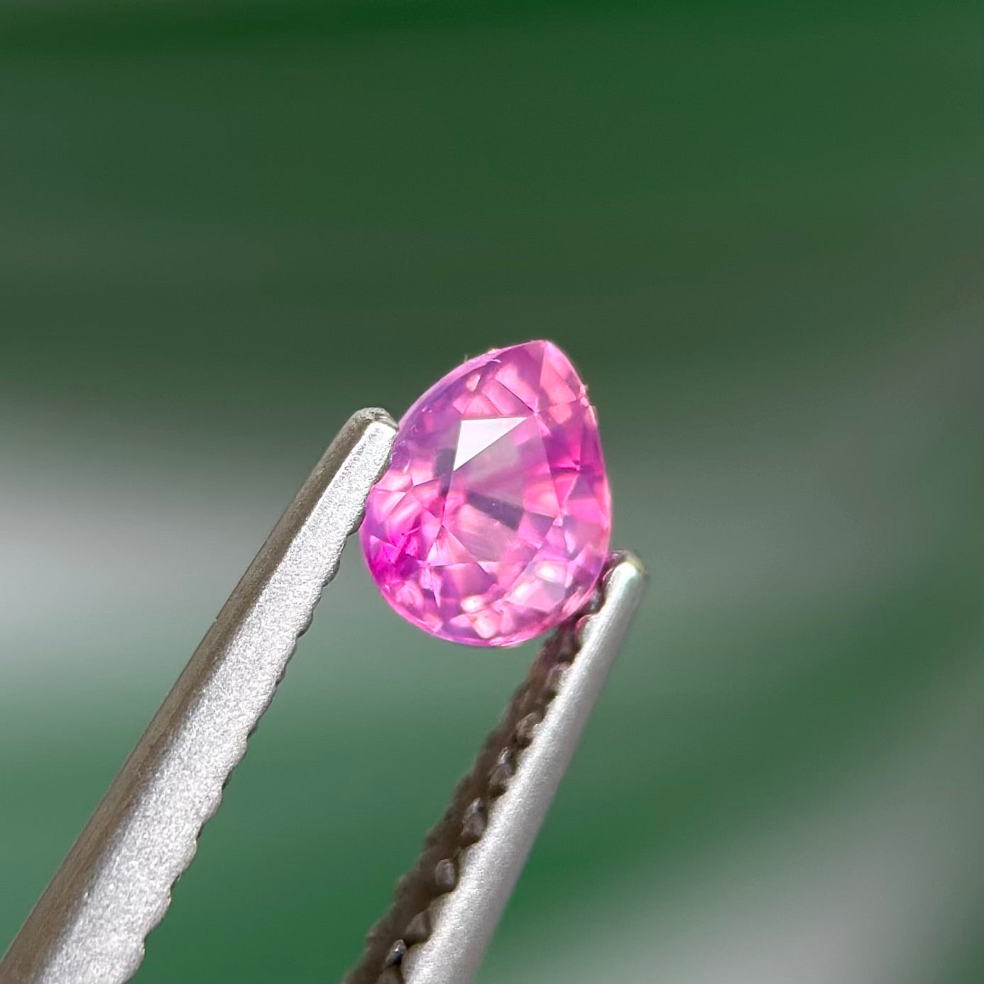 0.44 ct Natural Pink Sapphire Vietnam. Pear Shape. No treatment