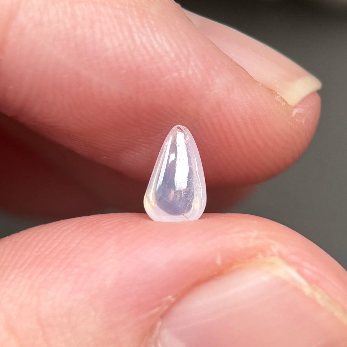 0,59ct Natural White Cacbochon Sapphire Viet Nam. No Treatment Sapphire Luc Yen.