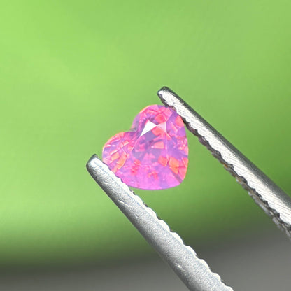 0,34 Natural Pink Milky Sapphire Vietnam. Heart Shape. No Treatment Milky Sapphire Luc Yen.