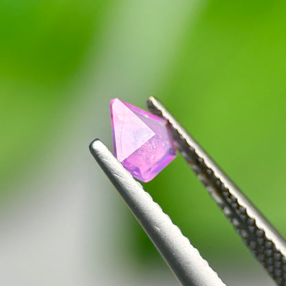 0,36ct Natural Pink Milky Sapphire Vietnam. Freeform. No Treatment Milky Sapphire Luc Yen.