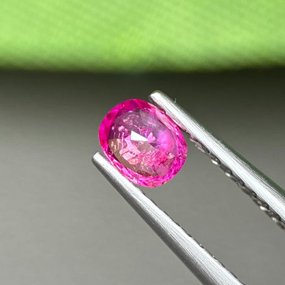 0,38ct Natural Pink Milky Sapphire Vietnam. Cushion Shape. No Treatment Milky Sapphire Luc Yen.