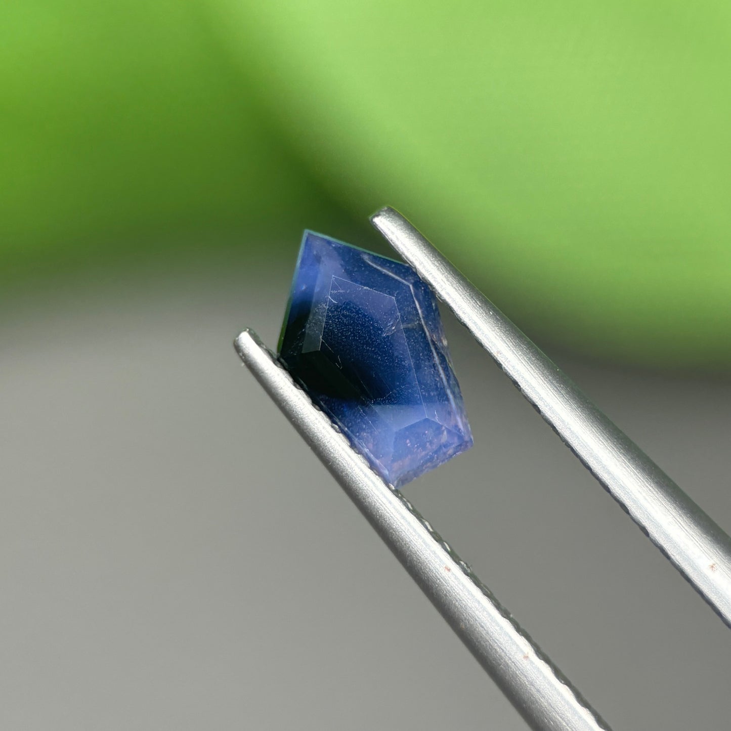 0,86 Natural Blue Milky Sapphire Vietnam. Freeform. No Treatment Milky Sapphire Luc Yen.