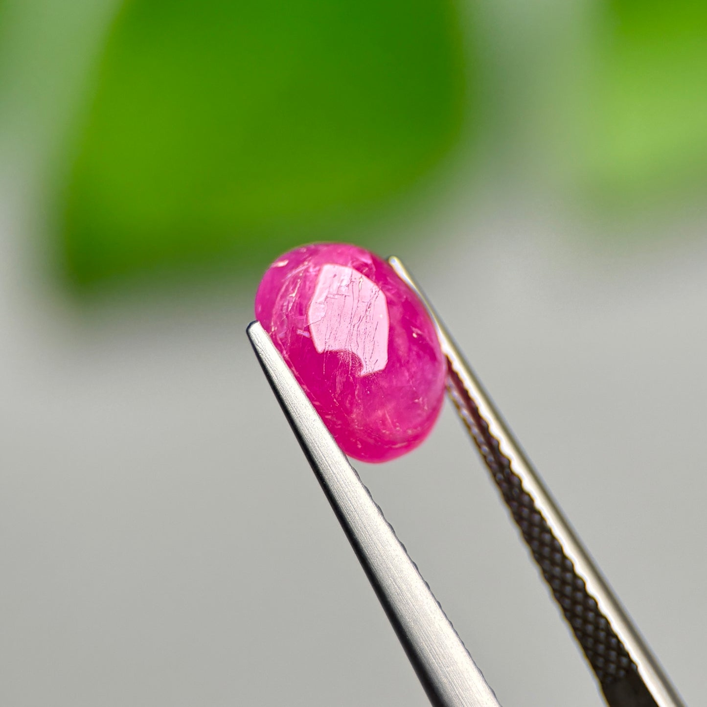 3,16ct Natural Ruby Cacbochon Viet Nam. No treatment Ruby Luc Yen.