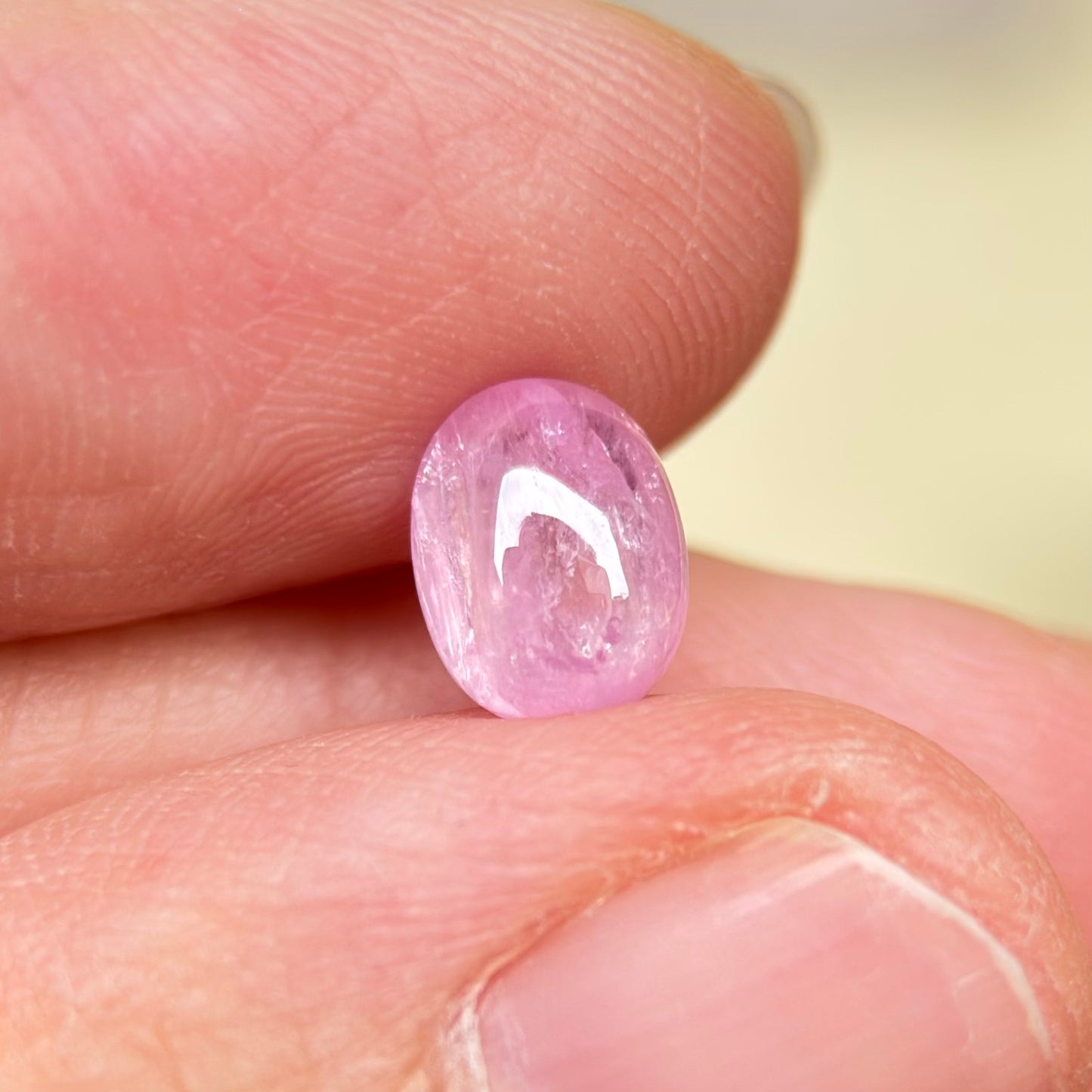 1.96 ct Natural Pink Sapphire Viet Nam. Cacbochon Cut. No treatment.