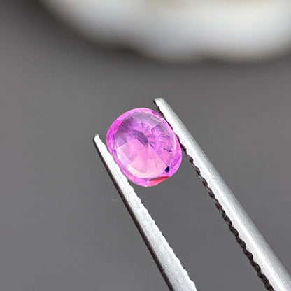 0,66ct Natural Pink Milky Sapphire Vietnam. Cushion Shape. No Treatment Milky Sapphire Luc Yen.