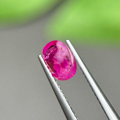 1,40ct Natural Ruby Viet Nam. Cushion Shape. No Treatment Ruby Luc Yen.
