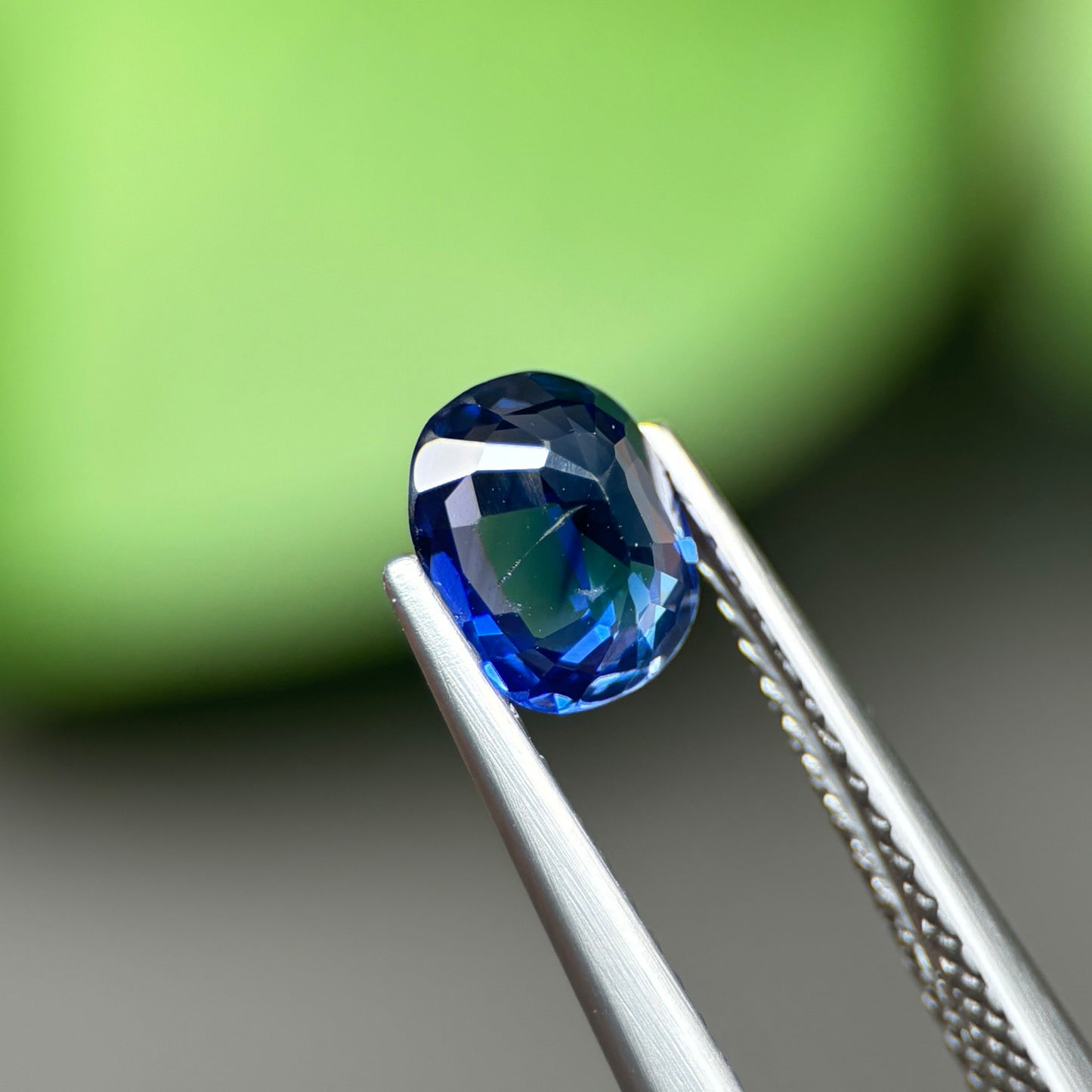 1,11ct Natural Blue Sapphire Vietnam. Cushion Shape. No Treatment Sapphire Luc Yen.
