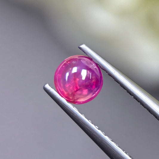 0.55ct Natural Pink Cacbochon Sapphire Viet Nam. No treatment.