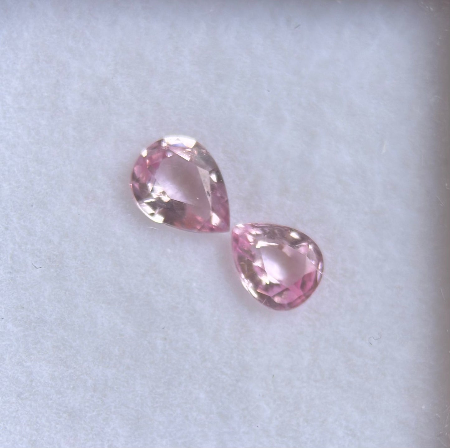 0.73 ct/ 2Pcs Natural Pink Spinel Vietnam. Pear Shape. No Treatment.