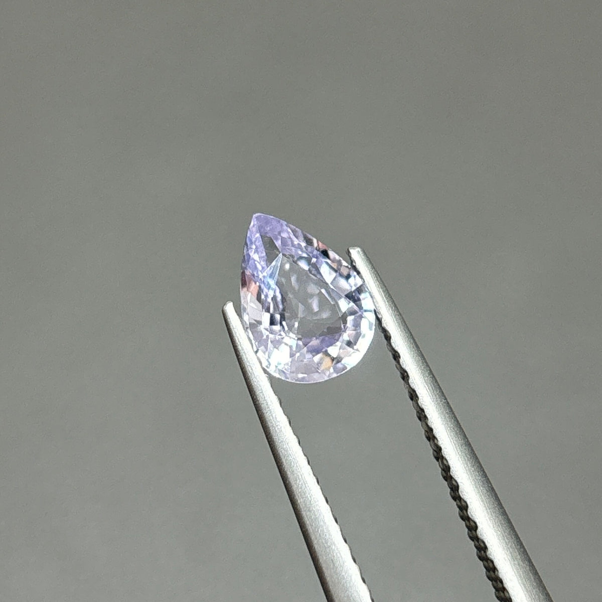0,76ct Natural White Spinel Viet Nam. Pear Shape. No Treatment Spinel Luc Yen.