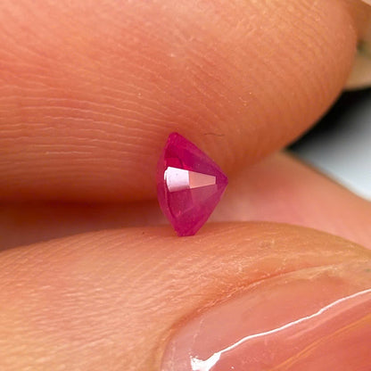 0.40ct Natural Ruby Vietnam