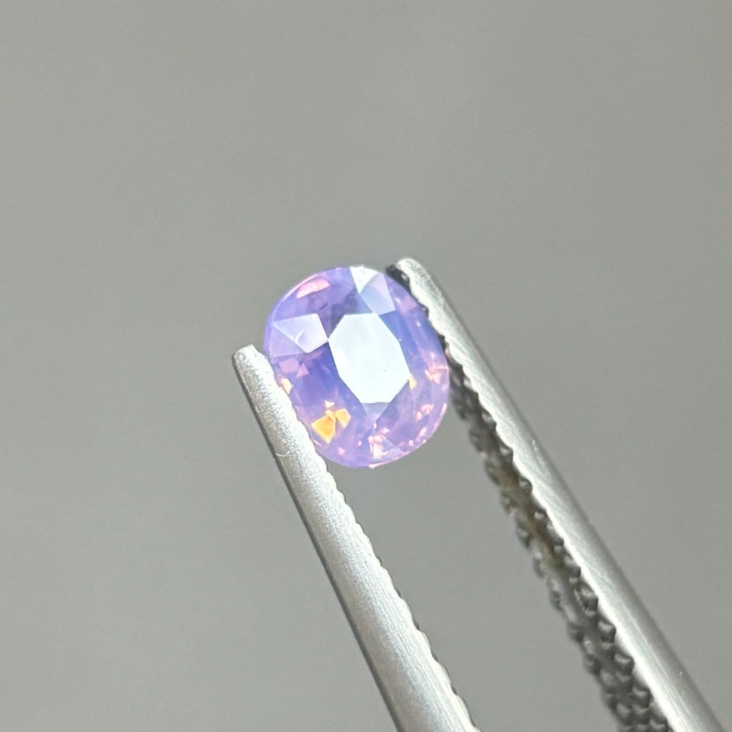0,42ct Natural Bluish Purle Milky Sapphire Viet Nam. Cushion Shape. No Treatment Milky Sapphire Luc Yen.