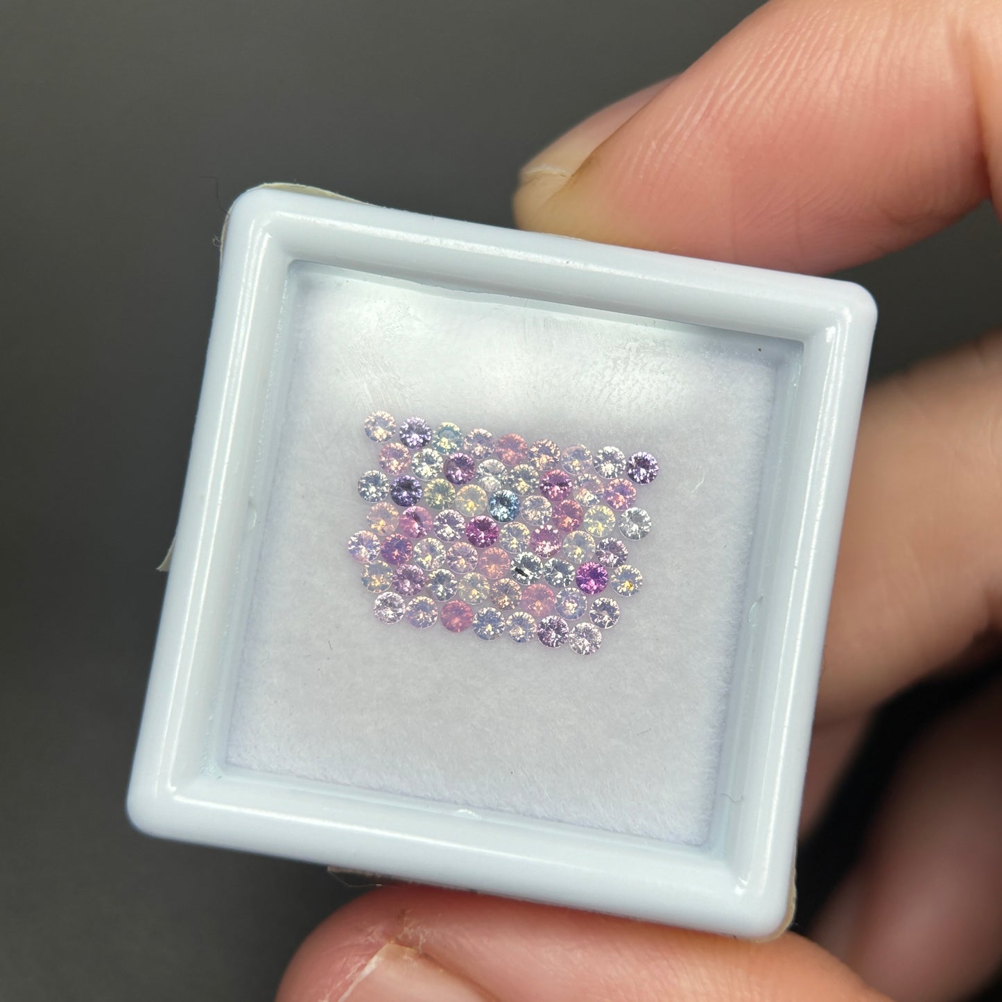 1,0ct/ 58Pcs Natural Sapphire Vietnam, Round Shape, C1 Quality, No Treatment Sapphire Luc Yen.