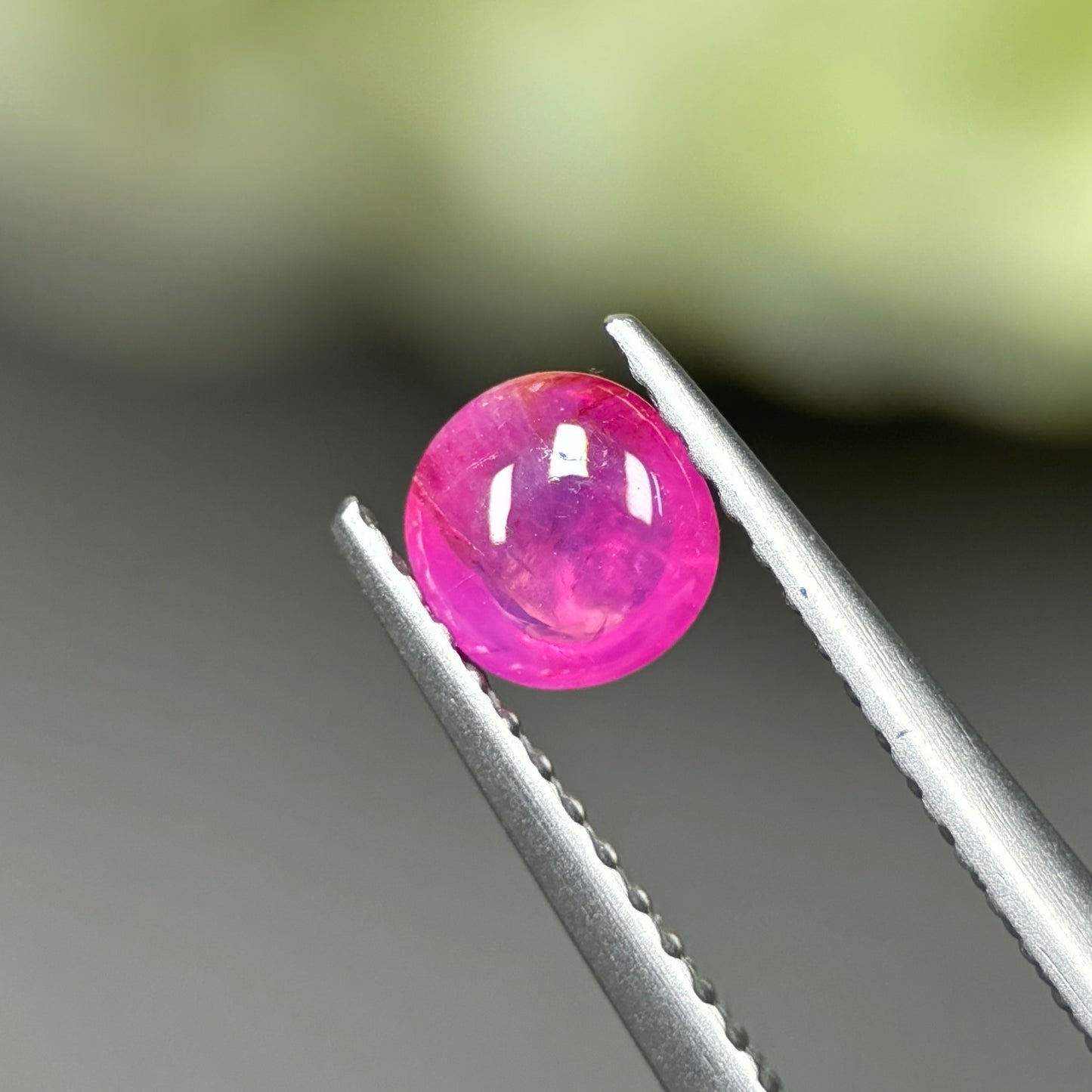 0.79ct Natural Pink Cacbochon Sapphire Viet Nam. No treatment.