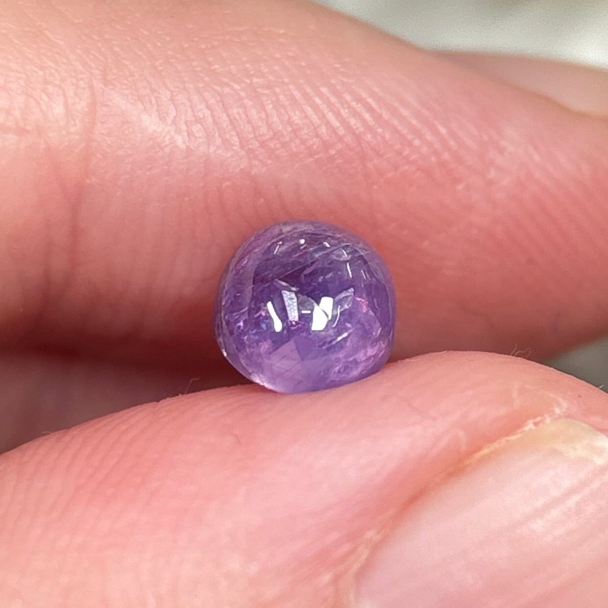 1,69ct Natural Purple Cacbochon Sapphire Viet Nam. No Treatment Sapphire Luc Yen.