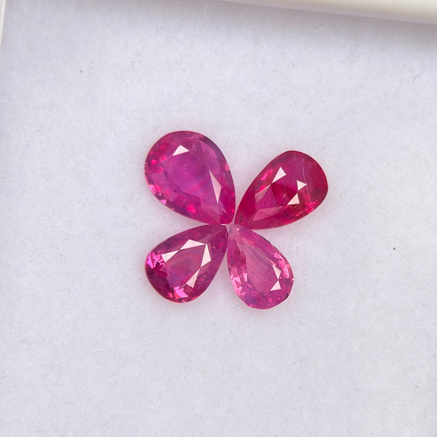 0.86ct/4Pcs Natural Pink Milky Sapphire Vietnam. Pear Shape.