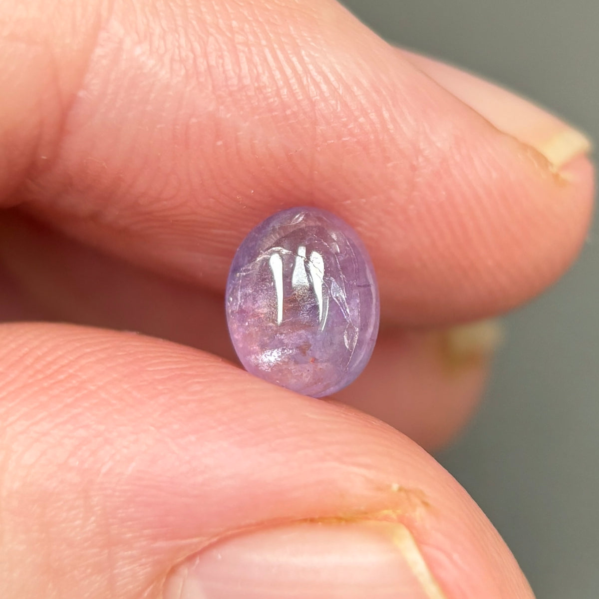 1,39ct Natural Light Purple Cacbochon Sapphire Viet Nam. No Treatment Sapphire Luc Yen.
