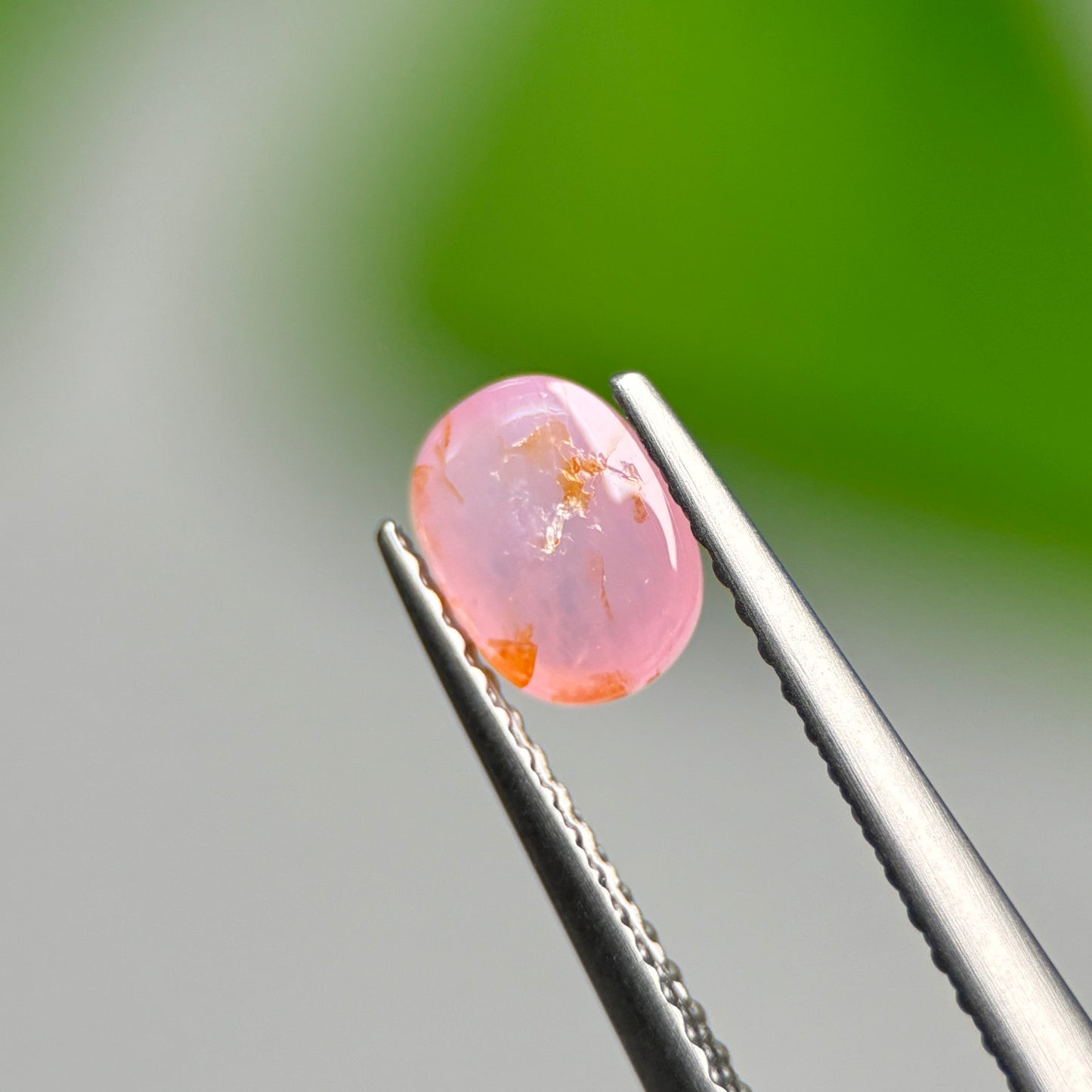 1.01ct Natural Pink Cacbochon Sapphire Viet Nam. No treatment.