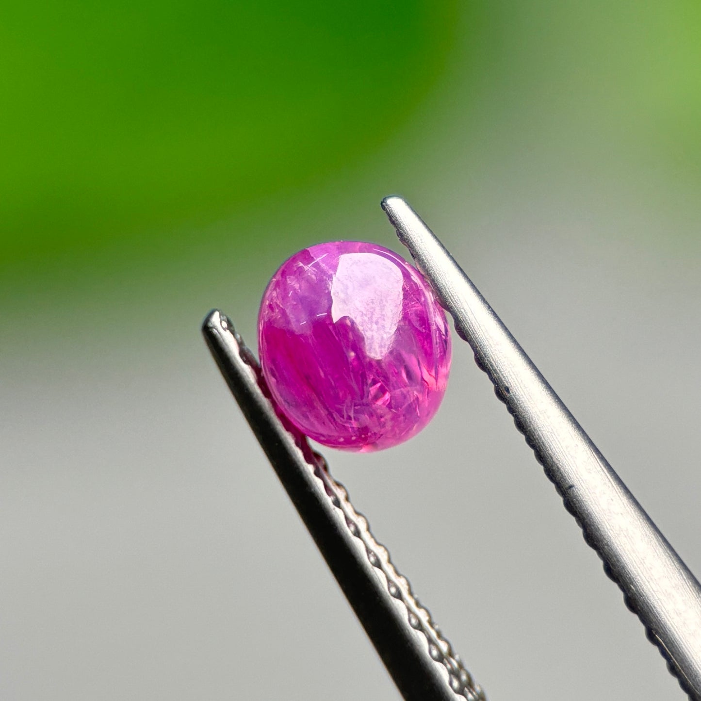 0,73ct Natural Pink Cacbochon Sapphire Viet Nam. No Treatment Sapphire Luc Yen.