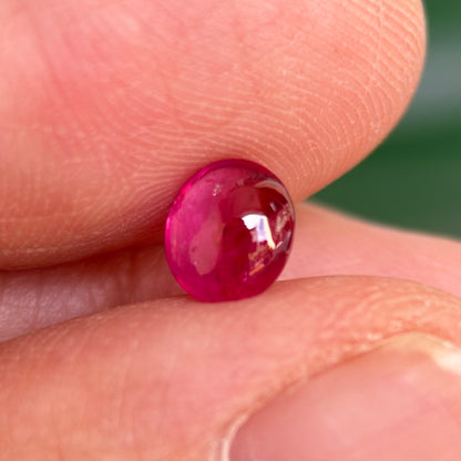 0.94 ct Natural Ruby Viet Nam. Cacbochon Cut. No treatment.