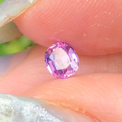 0,37ct Natural Purple Sapphire Vietnam. Cushion Shape. No Treatment Sapphire Luc Yen.