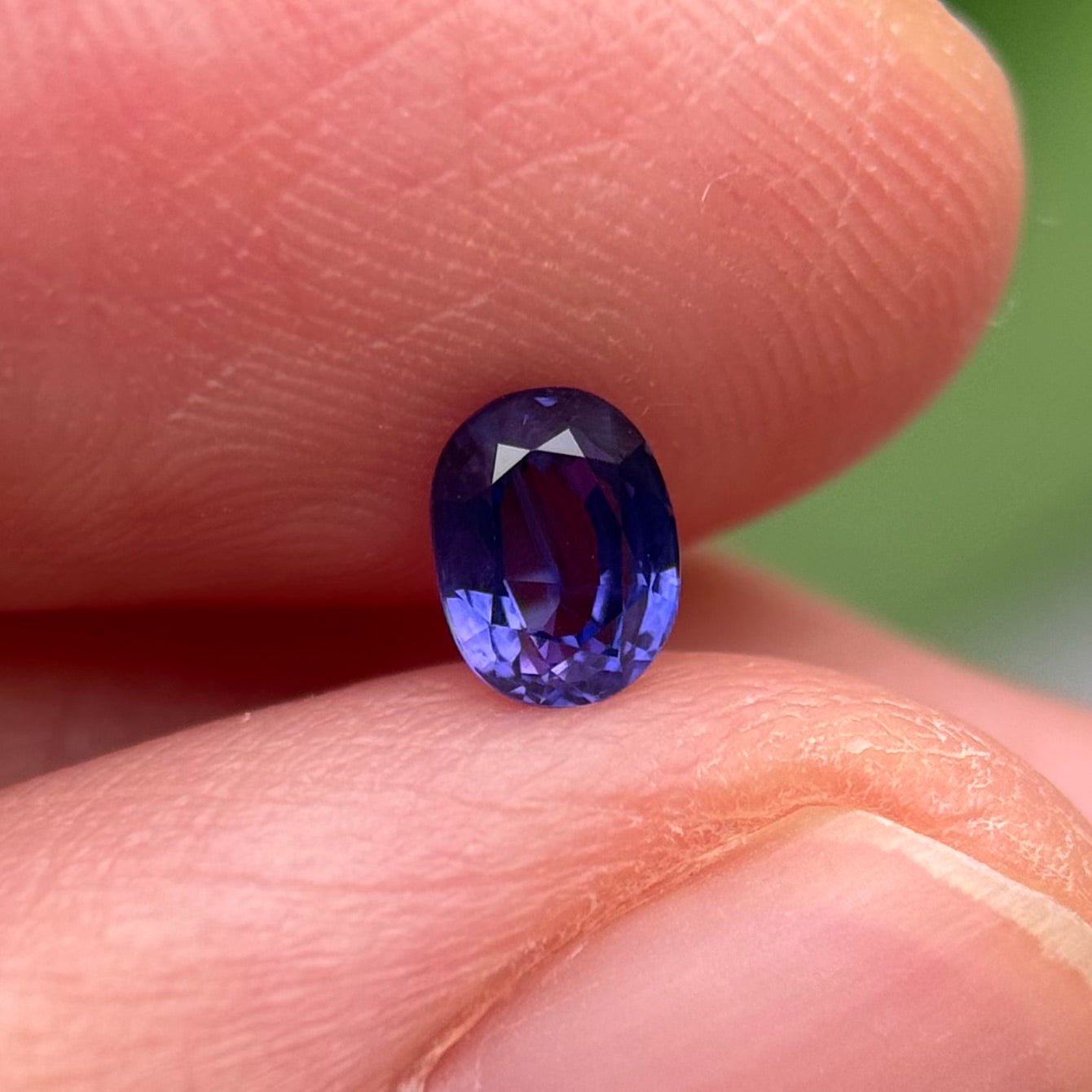 0.52 ct Natural Blue Sapphire Vietnam. Oval Shape. No Treatment.