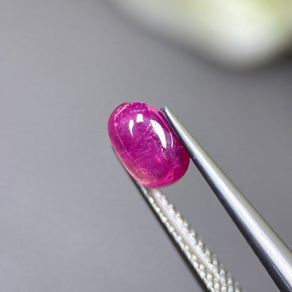 1.43ct Natural Ruby Cacbochon Viet Nam. No treatment Ruby Luc Yen.