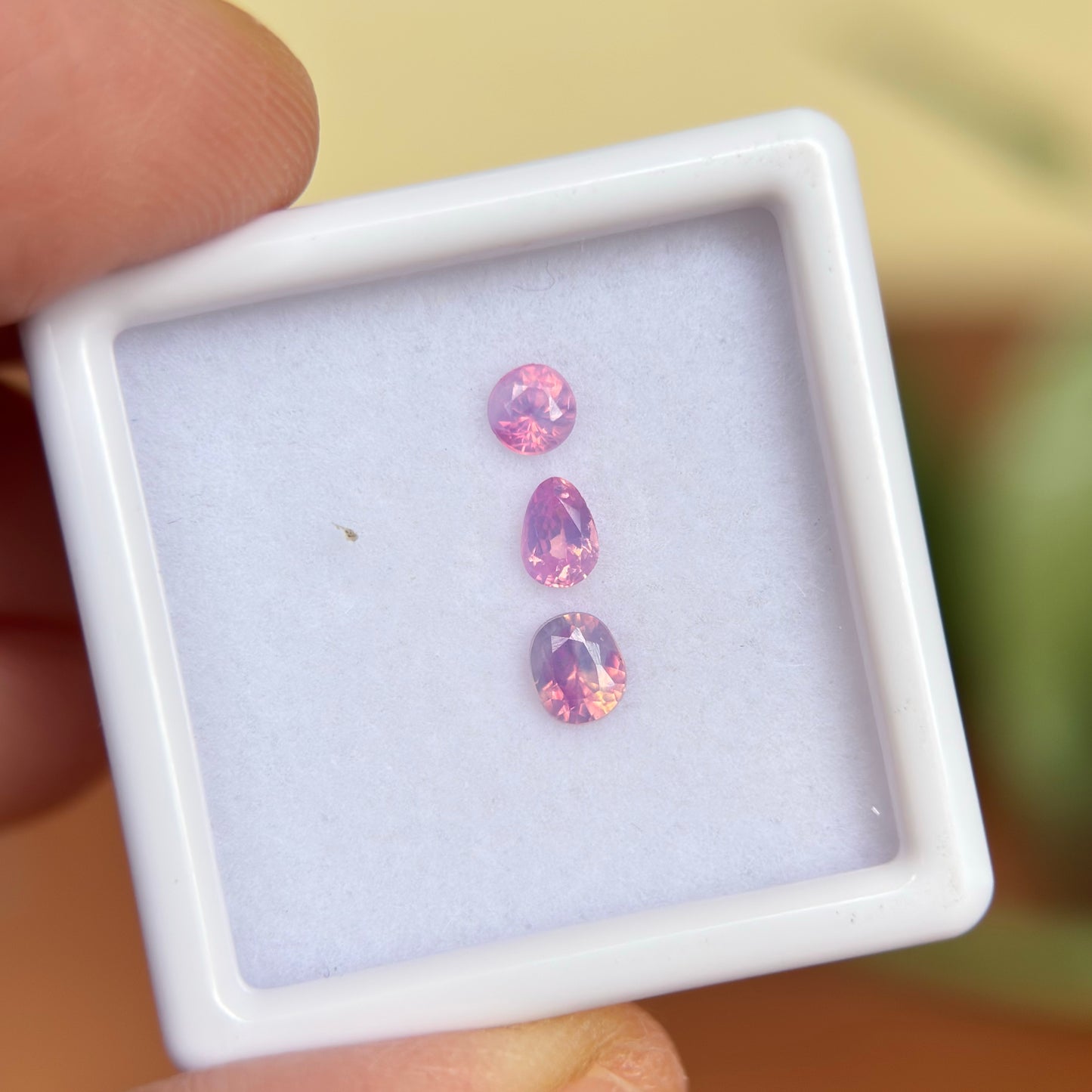 0.64ct/3Pcs Natural Pink Milky Sapphire Vietnam.