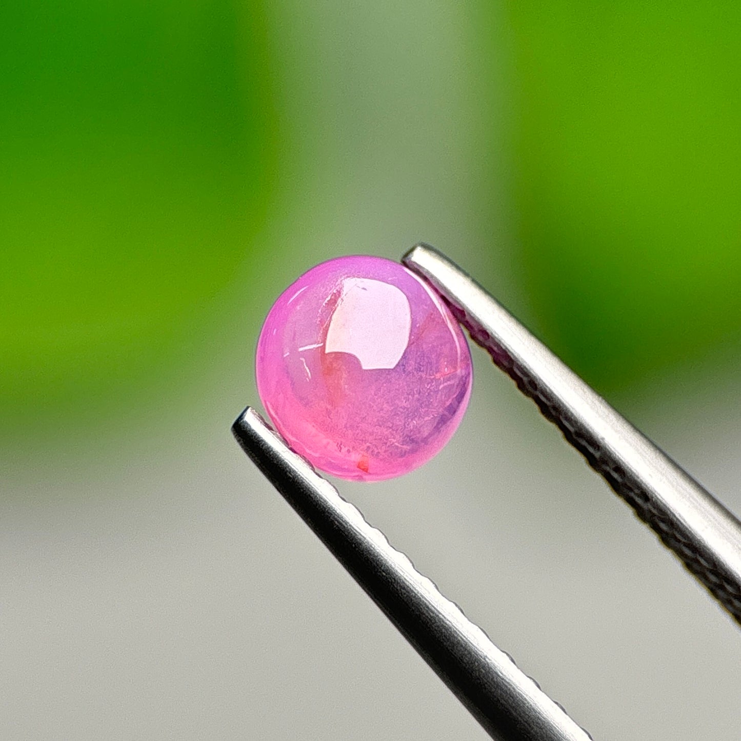 0.87ct Natural Pink Cacbochon Sapphire Viet Nam. No treatment.