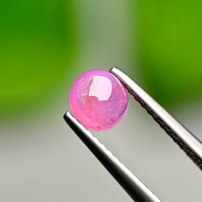 0.87ct Natural Pink Cacbochon Sapphire Viet Nam. No treatment.