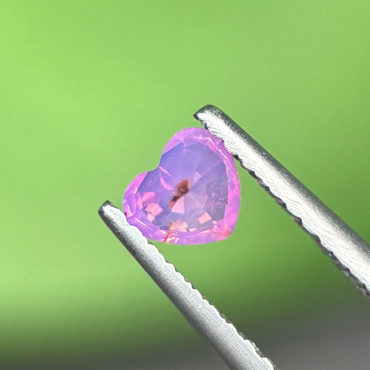 0,34 Natural Pink Milky Sapphire Vietnam. Heart Shape. No Treatment Milky Sapphire Luc Yen.
