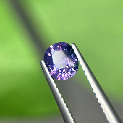 0,89 Natural Purple Sapphire Viet Nam. Cushion Shape. No Treatment Sapphire Luc Yen.
