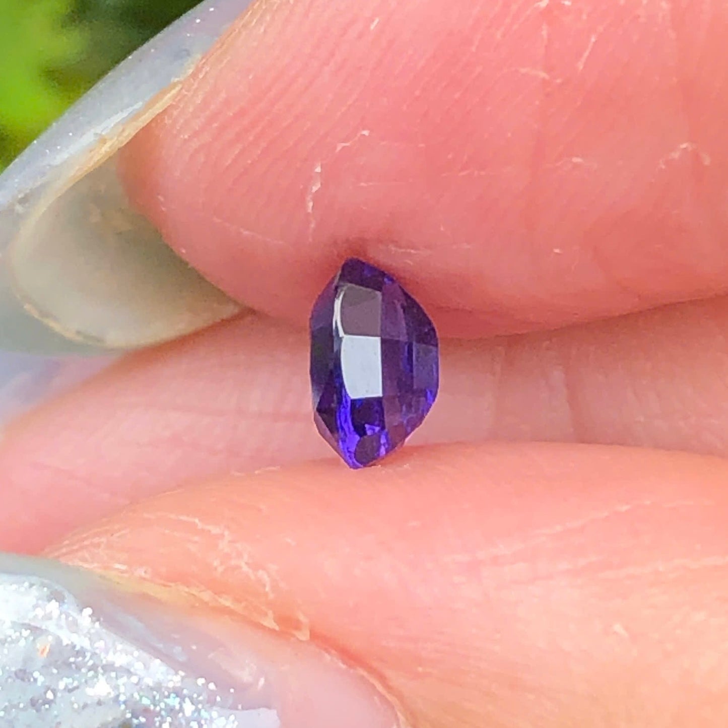 0,47ct Natural Bluish Purple Sapphire Vietnam. Cushion Shape. No Treatment Sapphire Luc Yen.