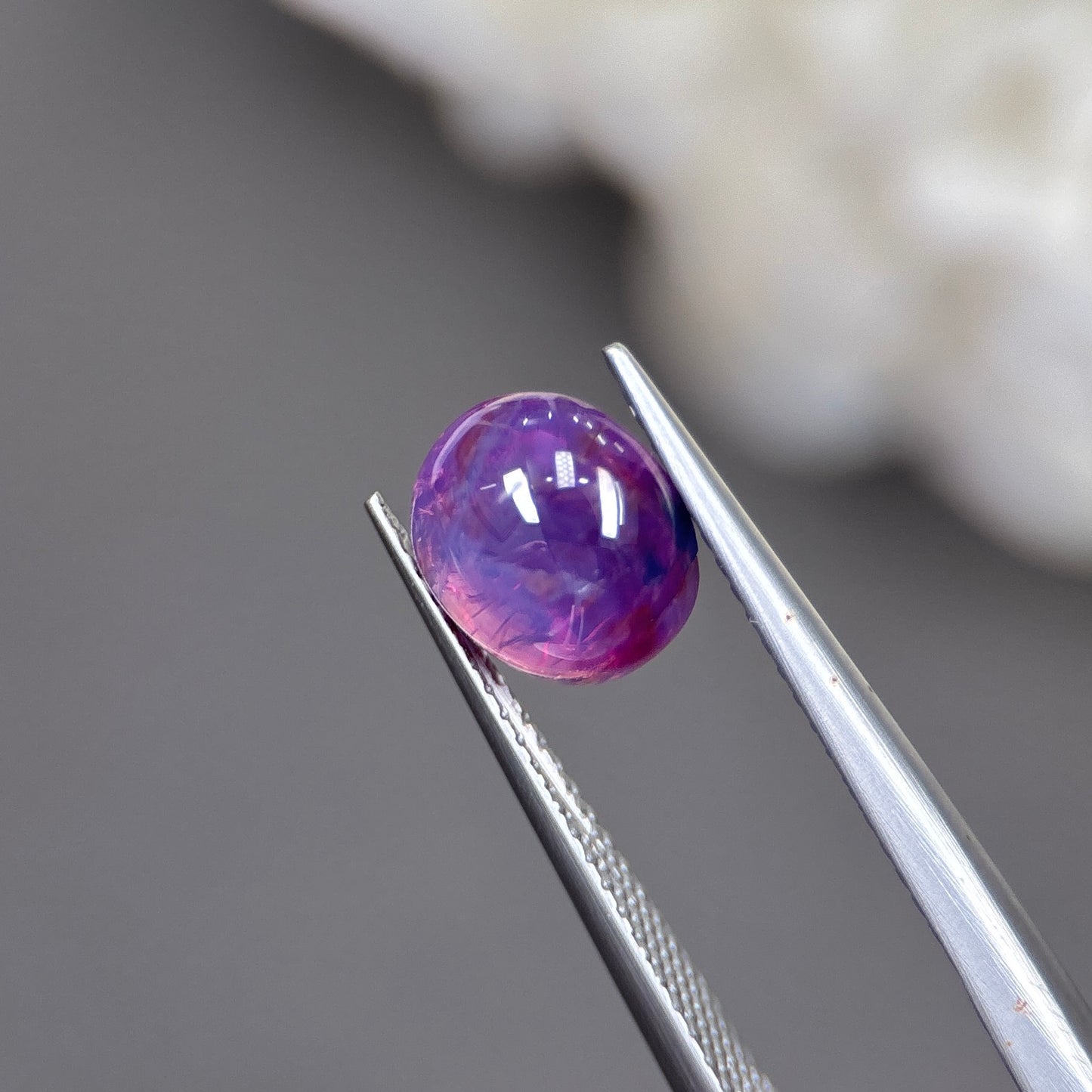 3,12ct Natural Purple Cacbochon Sapphire Viet Nam. No Treatment Sapphire Luc Yen.
