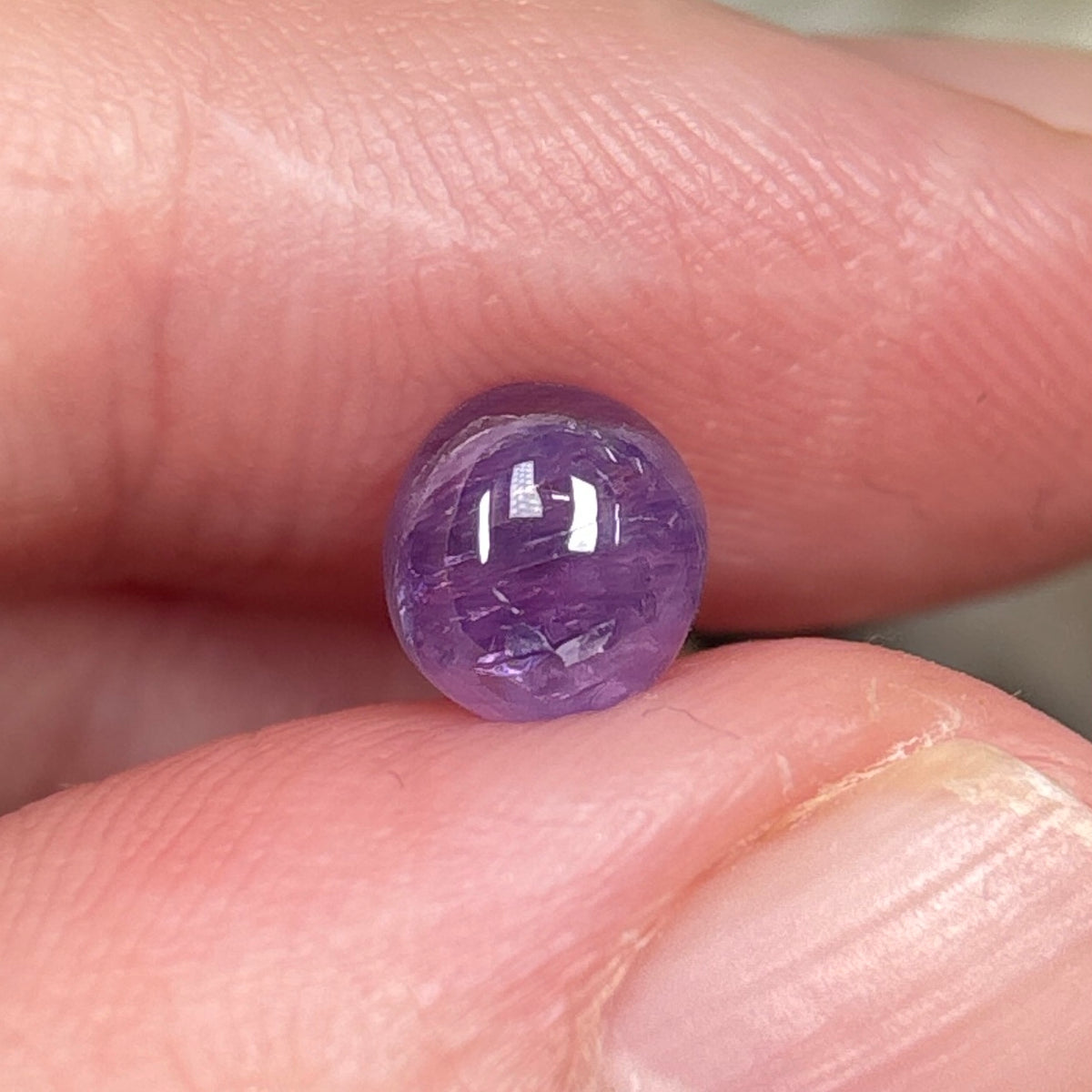 1,69ct Natural Purple Cacbochon Sapphire Viet Nam. No Treatment Sapphire Luc Yen.