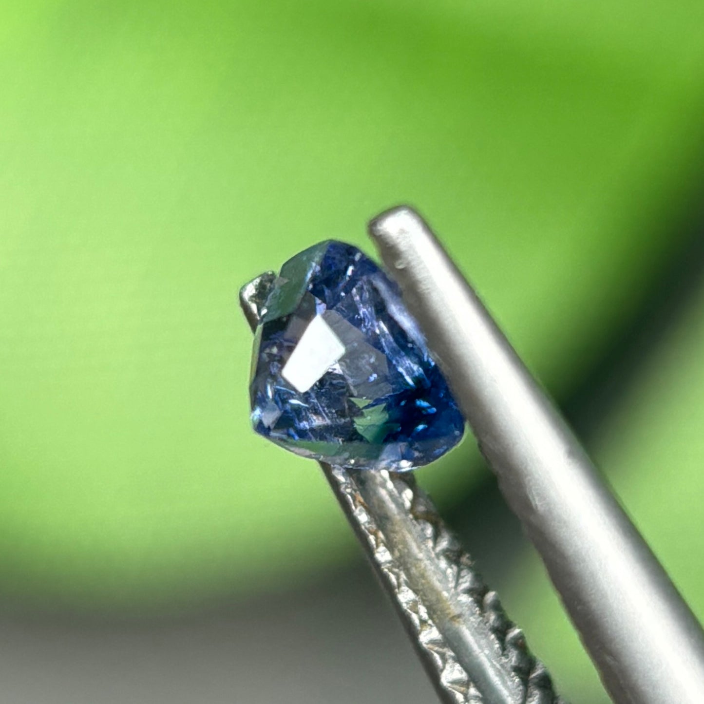 0,65 Natural Blue Sapphire Viet Nam. Cushion Shape. No Treatment Sapphire Luc Yen.