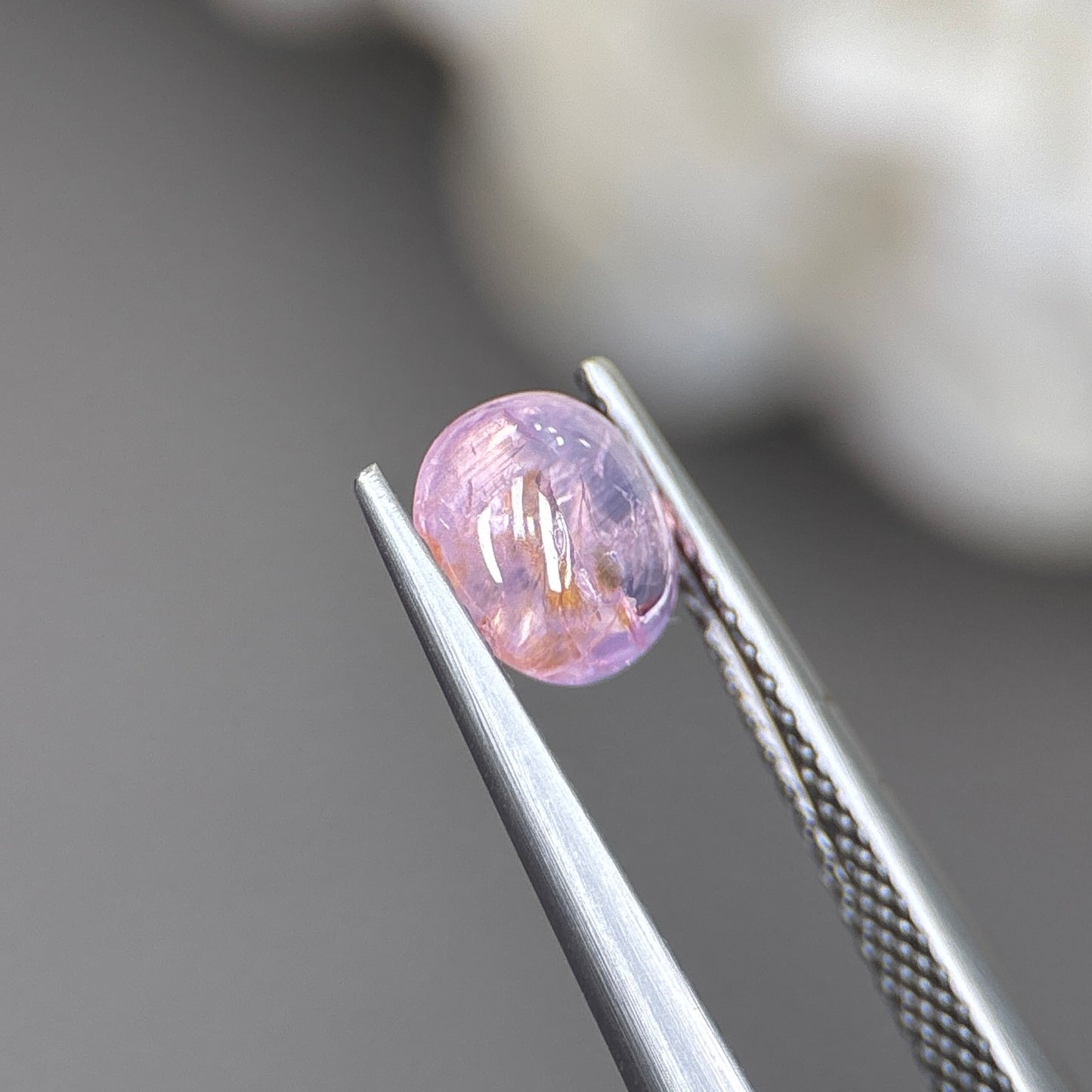 1,49ct Natural Light Pink Cacbochon Sapphire Viet Nam. No Treatment Sapphire Luc Yen.