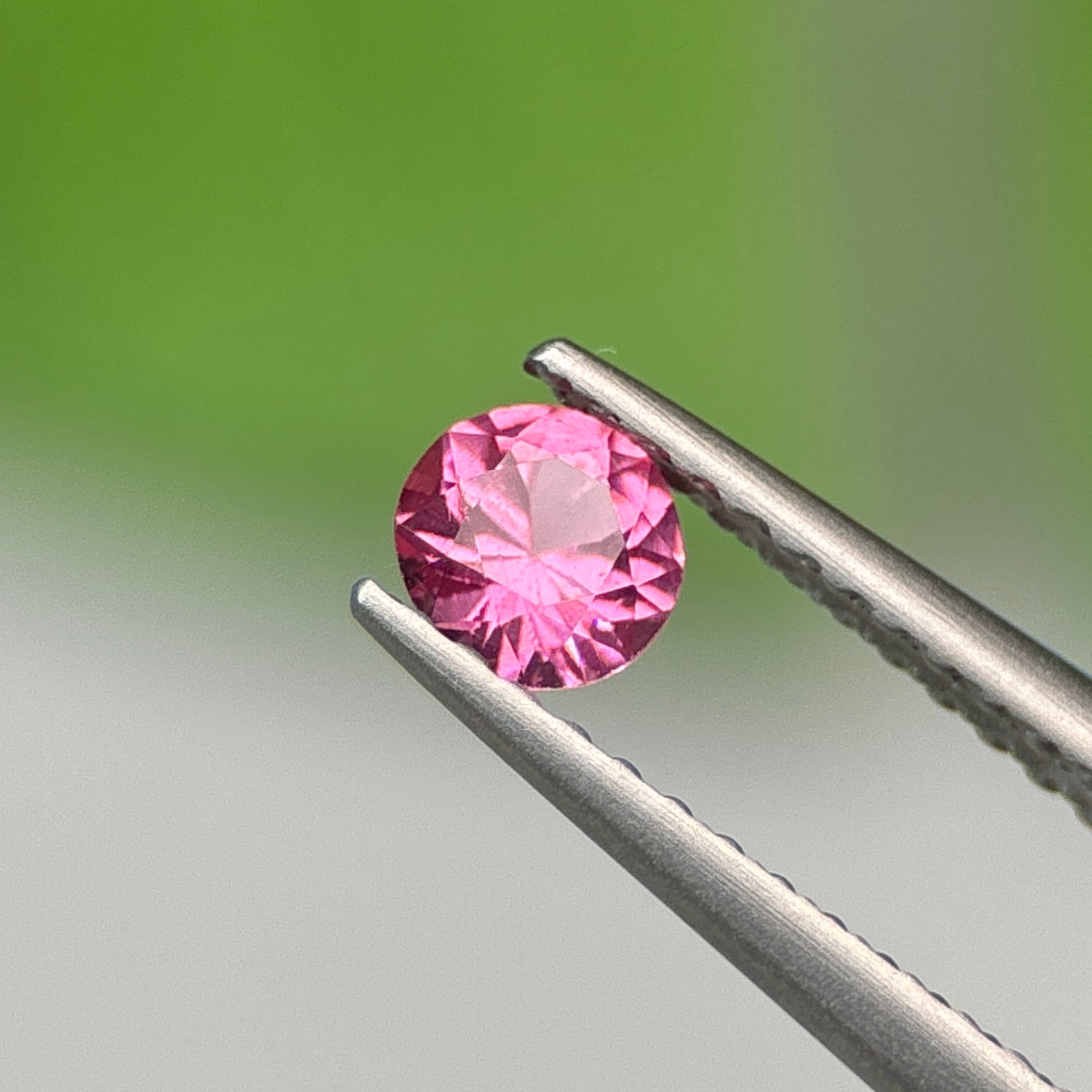 0.25 ct Natural Brownish Pink Spinel Vietnam. Round Shape. No Treatment.