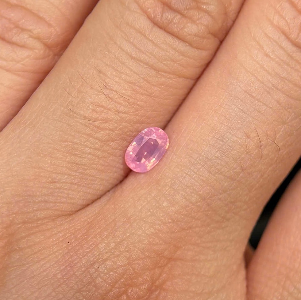 0.66ct Natural Padparadscha Sapphire Vietnam