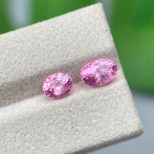 3.21 ct/ 2Pcs Natural Pink Spinel Vietnam. Oval Shape. No Treatment.