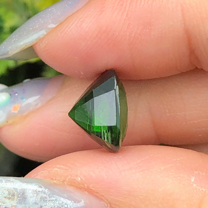 3,36ct Natural Green Tourmaline Vietnam. Cushion Shape. No Treatment, No Heat Tourmaline Luc Yen.
