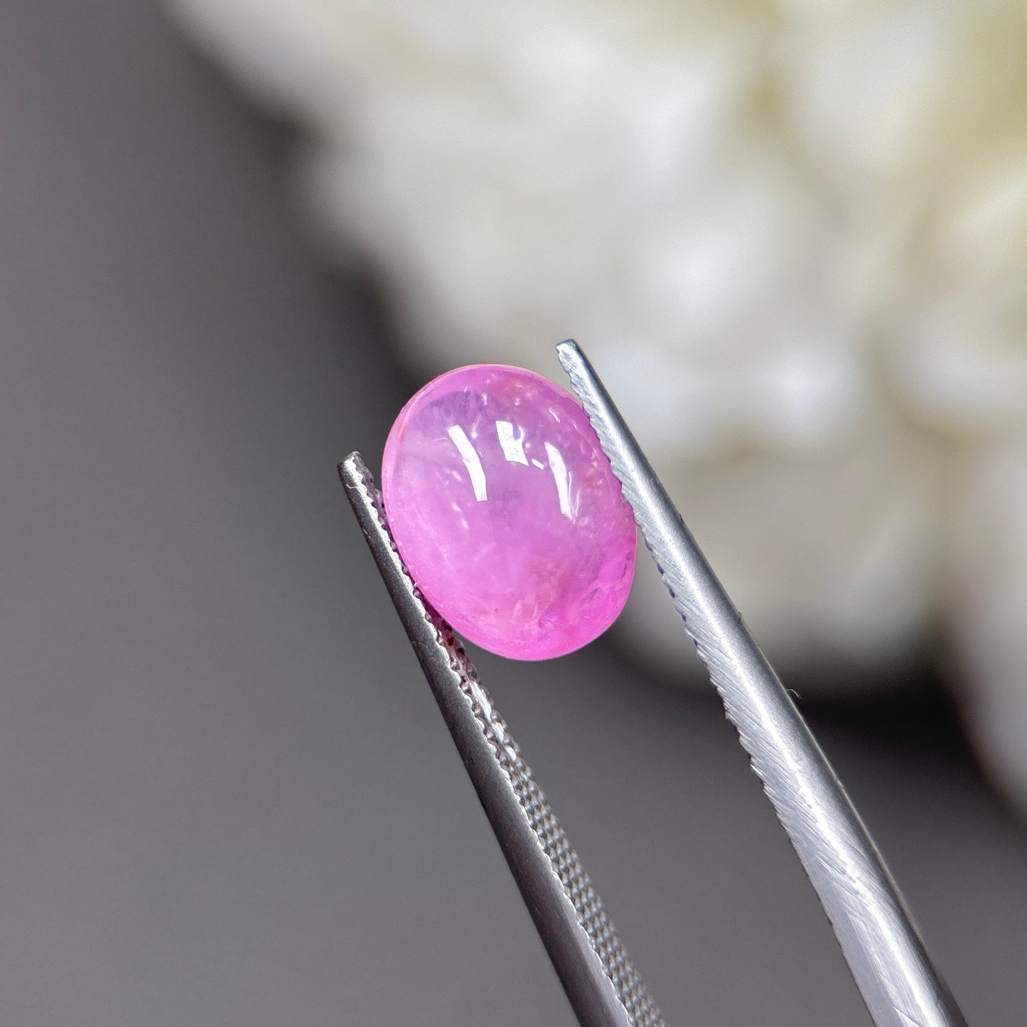 3,73ct Natural Pink Cacbochon Sapphire Viet Nam. No Treatment Sapphire Luc Yen.