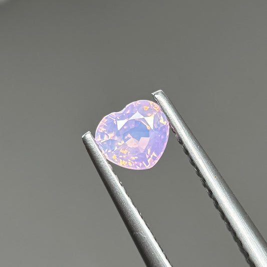 0,57ct Natural Light Pink Milky Sapphire Vietnam. Heart Shape. No Treatment Milky Sapphire Luc Yen.