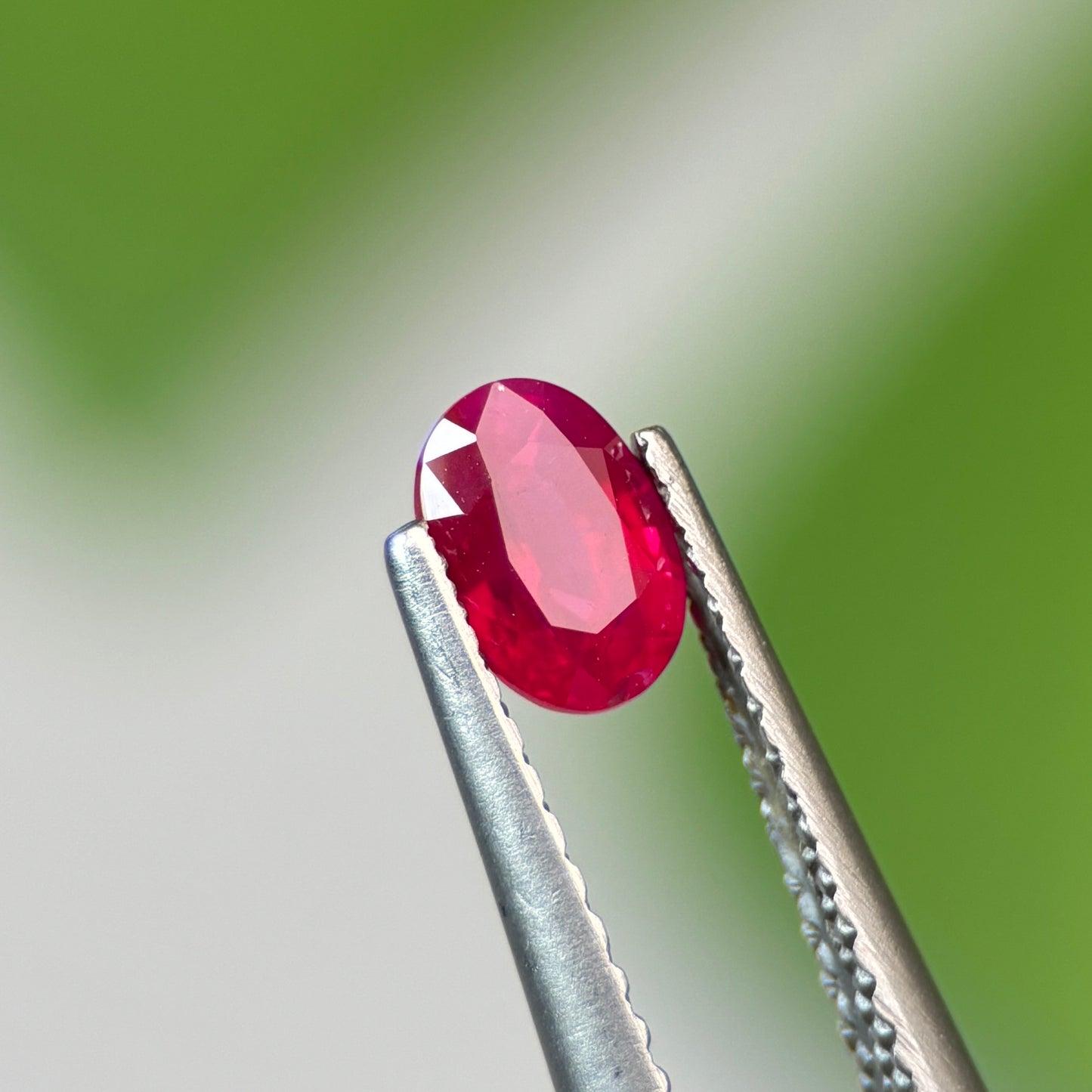 0.64 ct Natural Ruby Viet Nam. Oval Shape. No treatment.