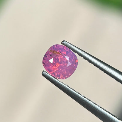0,61ct Natural Pink Milky Sapphire Vietnam. Cushion Shape. No Treatment Milky Sapphire Luc Yen.
