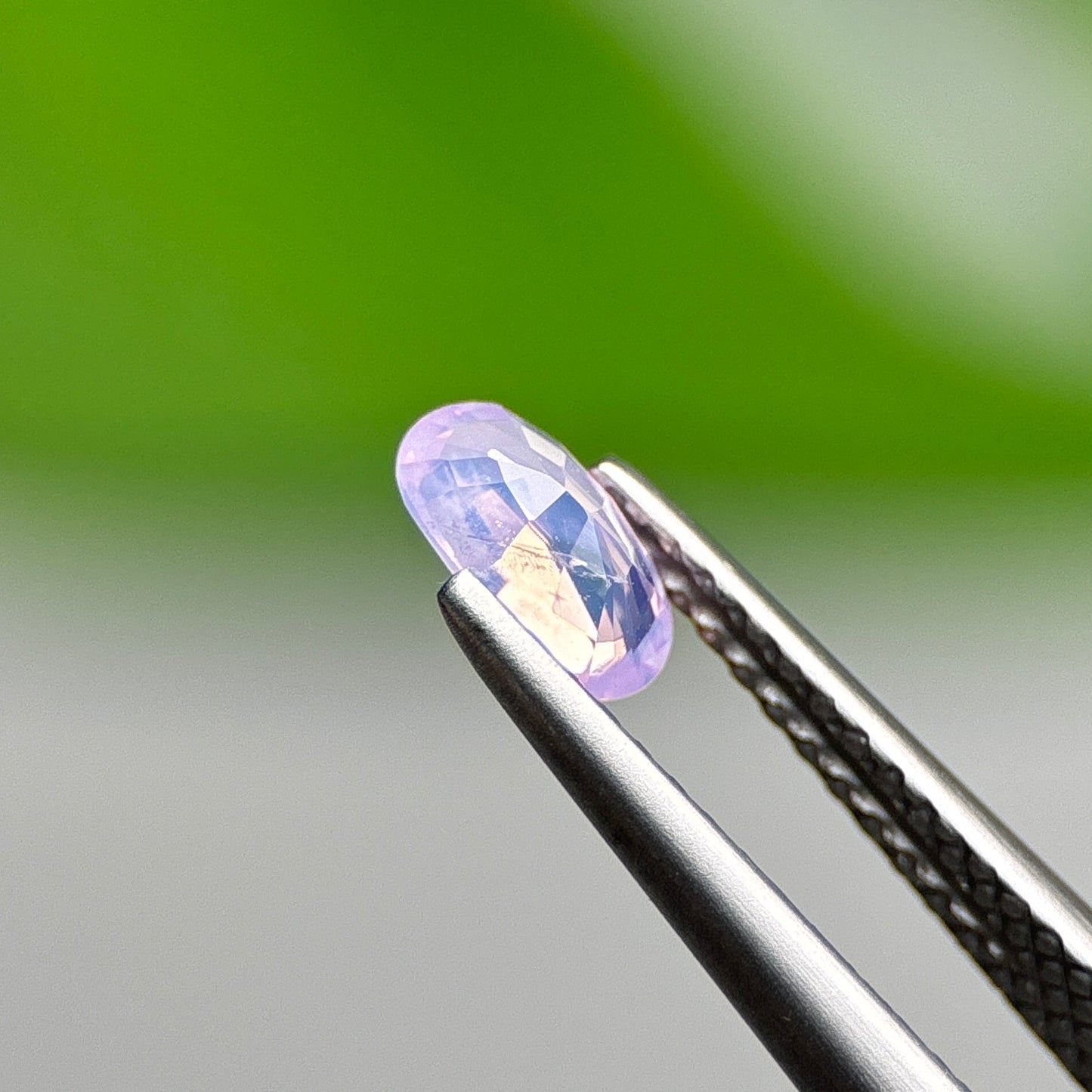 0.45 ct Natural Pink Silky Sapphire Vietnam. Oval Shape