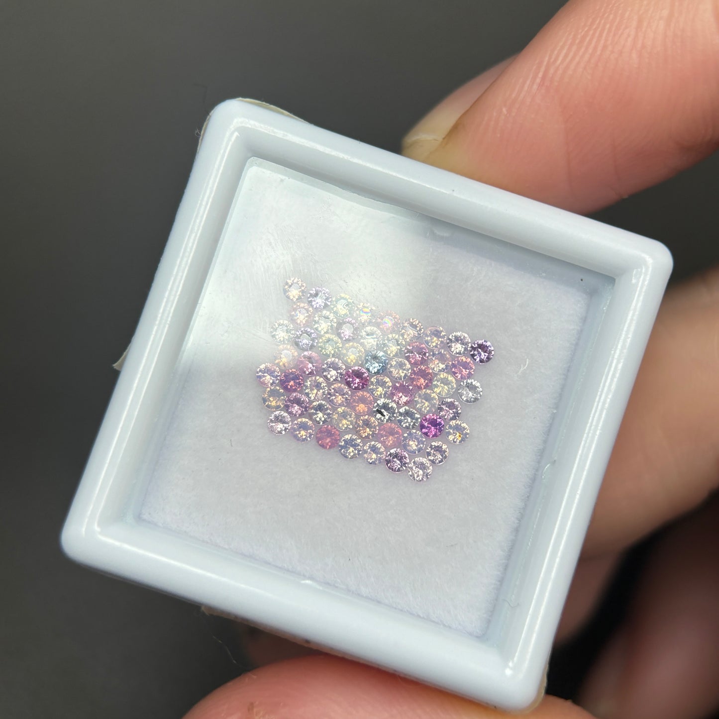 1,0ct/ 58Pcs Natural Sapphire Vietnam, Round Shape, C1 Quality, No Treatment Sapphire Luc Yen.